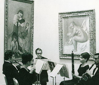 Juilliard Woodwind Quintet at the Metropolitan Museum of Art, with John Cerminaro (horn), Julie Feves (bsn), John Moses (clar), and Michael Kamen (ob)